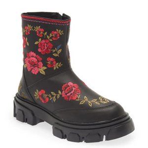 Farm Rio Women's Black Floral Print Boho Boots.  Sz: 8